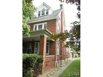 2336 W Tilghman St photo 1