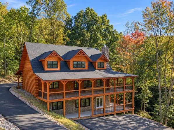 28068 Blackjack Rd, Logan, OH 43138