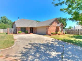921 NW 171st Pl, Edmond, OK 73012