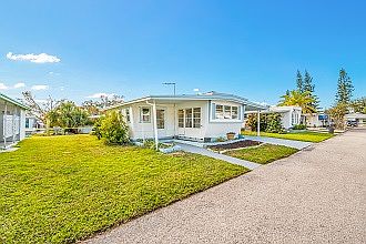 3rd image of 2631 Butterfly Dr
