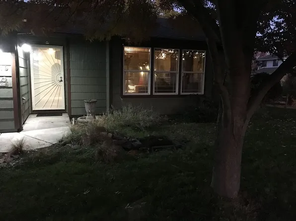 1419 Clearwater Dr, Medford, OR 97501