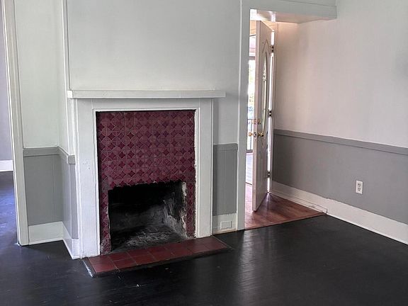 5th image of 2798 Herschel St