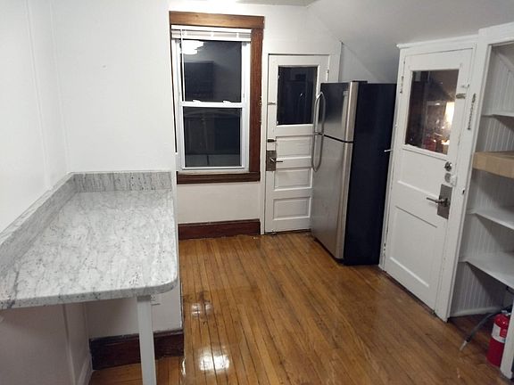 4th image of 337 Alewife Brook Pkwy #3