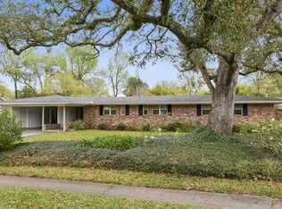 10125 Walden Dr, River Ridge, LA 70123
