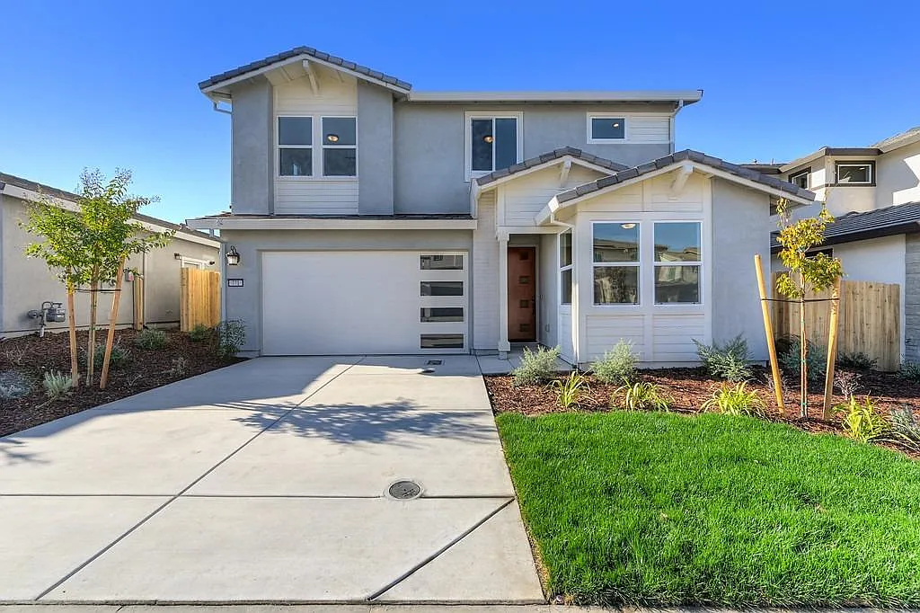 771 Bartonville Rd photo 1