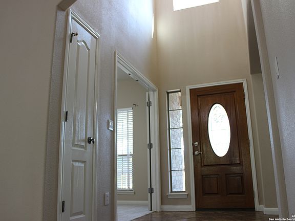 4th image of 2801 ASHLEY OAK DR