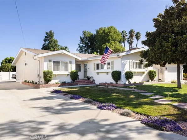 19947 Ingomar St, Winnetka, CA 91306