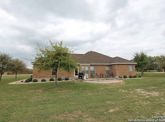 3rd image of 78 Oak Fields Dr