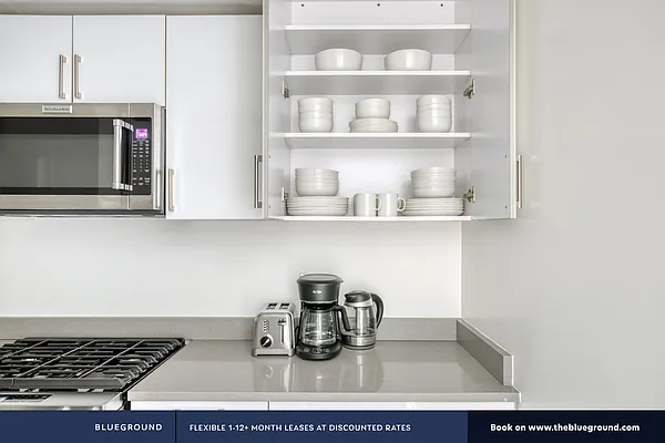 Rented by The Blueground | media 7