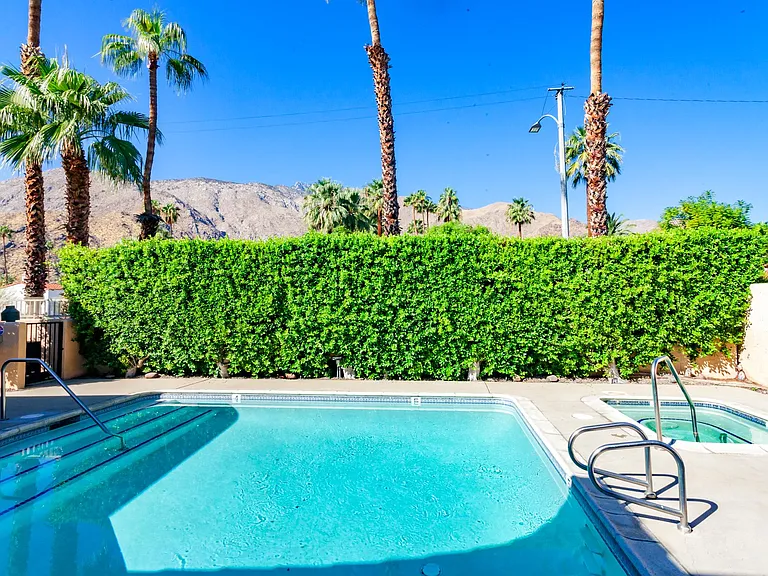 860 N Indian Canyon Dr #6 — Photo 36
