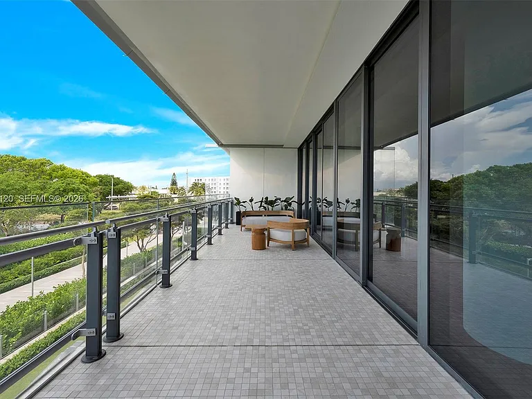 8701 Collins Ave #304 — Photo 35