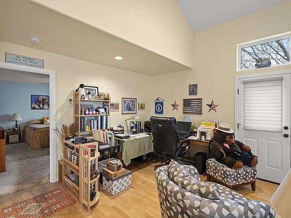 5th image of 438 NW 19th St Unit 17
