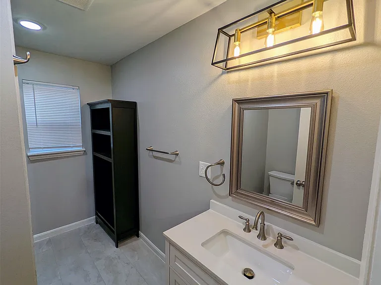 4714 Oakshire Dr #2 — Photo 12