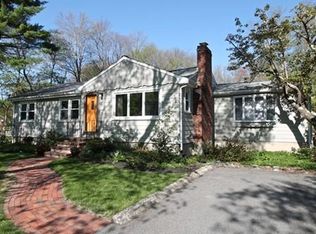 28 Brooksbie Rd, Bedford, MA 01730