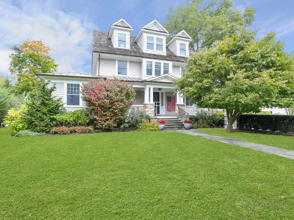 14 Lockwood Ave, Old Greenwich, CT 06870