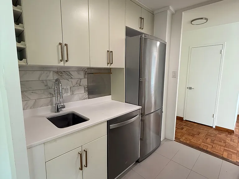 4000 Tunlaw Rd NW #923 — Photo 10