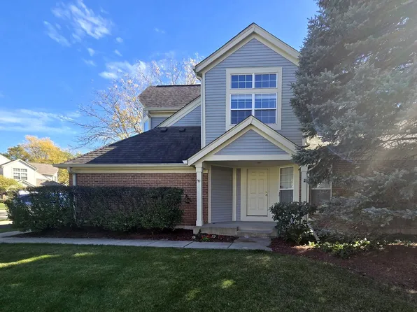 60 Ione Dr Unit D, South Elgin, IL 60177