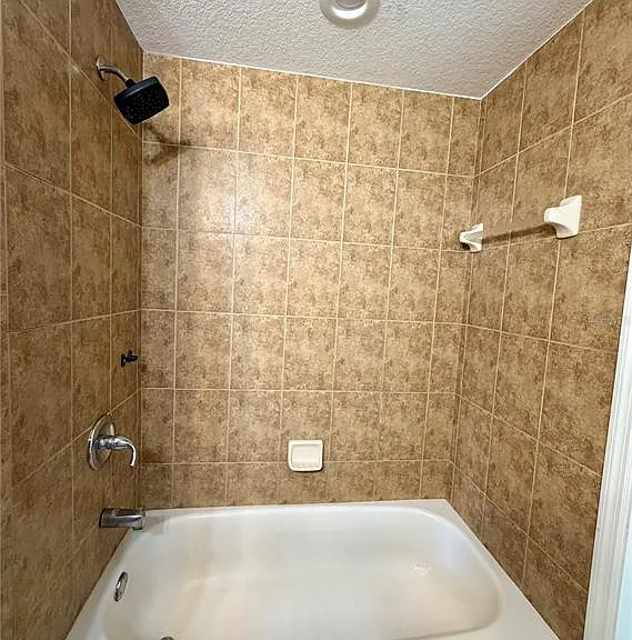 1204 S San Mateo Dr — Photo 24