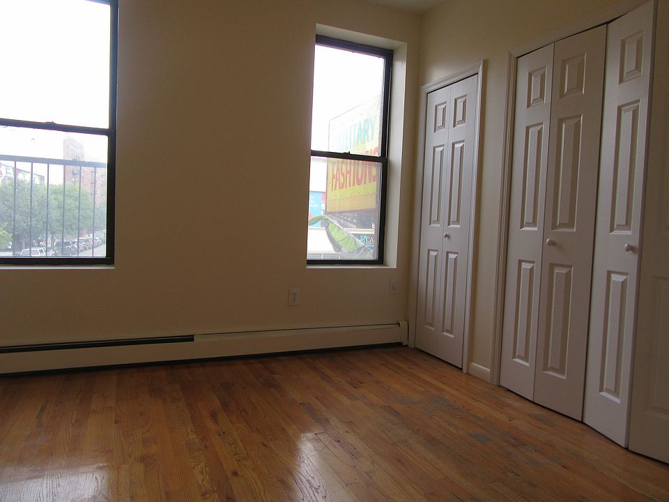 2nd image of 601 E 18th St