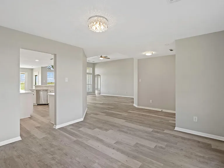 2445 Woods Rd — Photo 6