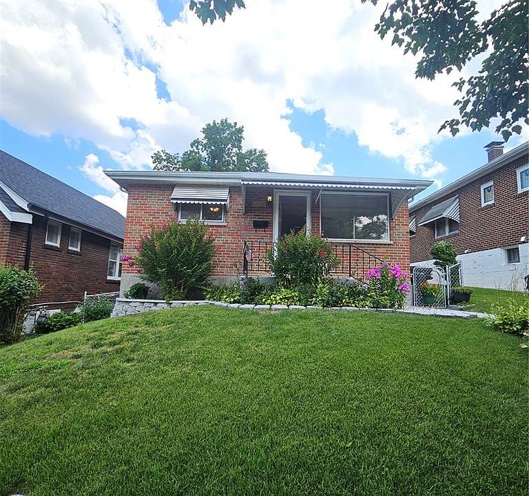 1st image of 6457 Lloyd Ave