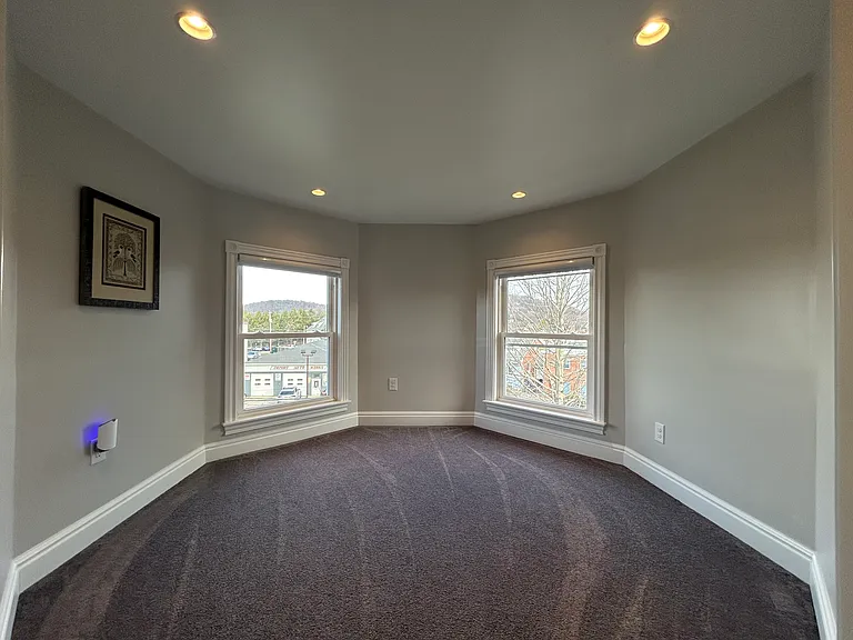 931 Oakland Ave — Photo 27