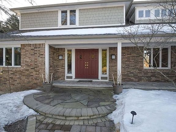 5th image of 3075 Parkridge Dr