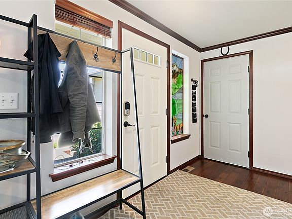 2nd image of 17109 111th Street E