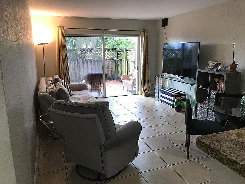 1st image of 5000 NW 79th Ave APT 109