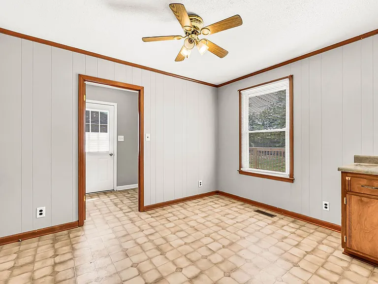 3104 Spring Creek Ct — Photo 10