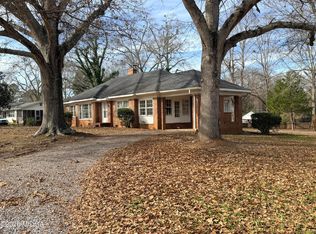 419 W Johnston St, Forsyth, GA 31029