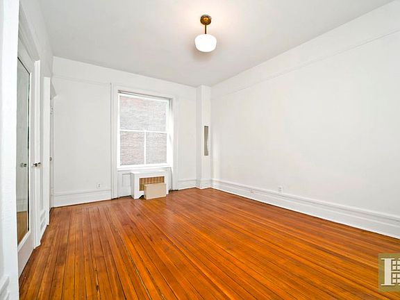 3rd image of 50 E 96th St #3C