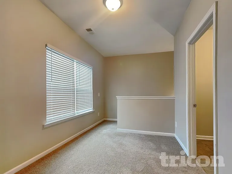 307 Arbor Cir — Photo 14