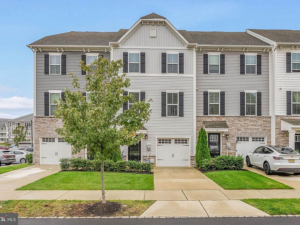 1st image of 21 Kohlmyer Dr