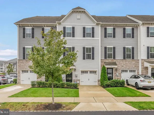 21 Kohlmyer Dr, Pennsauken, NJ 08110