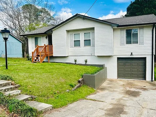 8908 Thomas Rd, Jonesboro, GA 30238