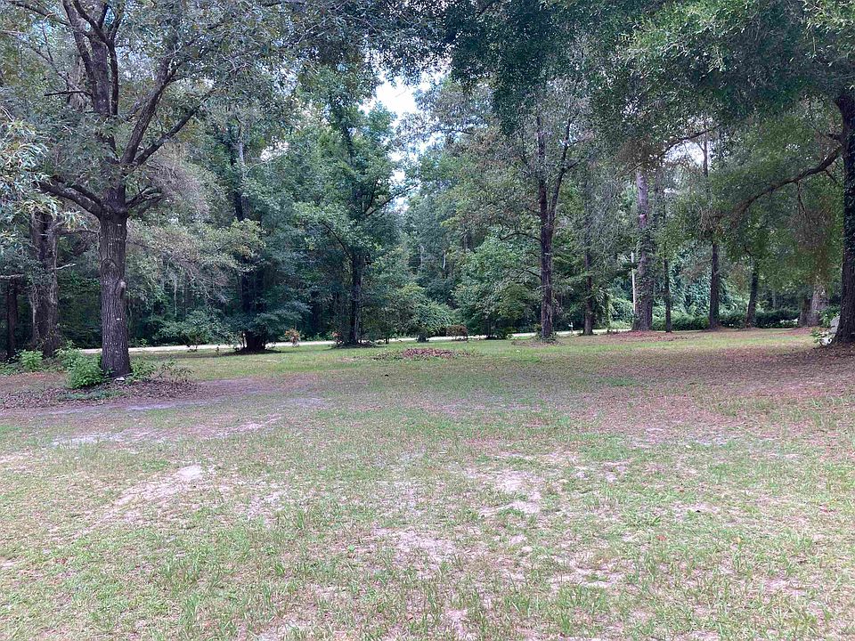 1st image of 310 Ball Dr