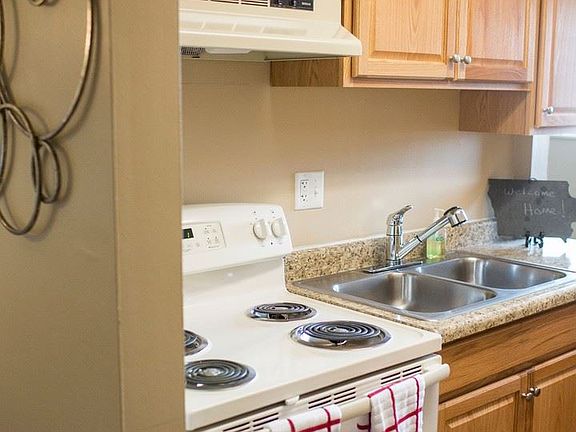 4th image of 2030 9th St APT 7