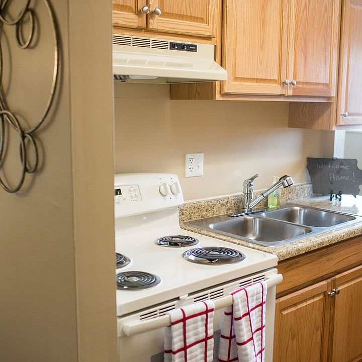 2nd image of 2030 9th St APT 4