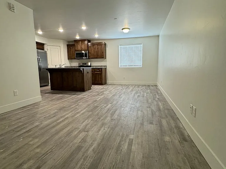 238 Ella Ln — Photo 5