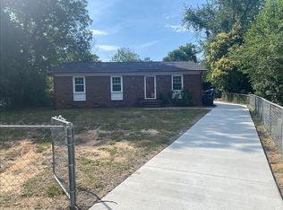 1110 Cagle Ct, Fayetteville, NC 28304