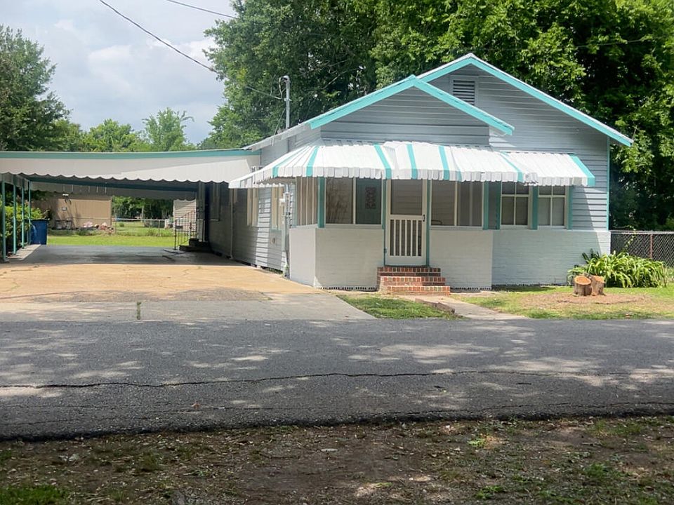 1st image of 620 Boudreaux St
