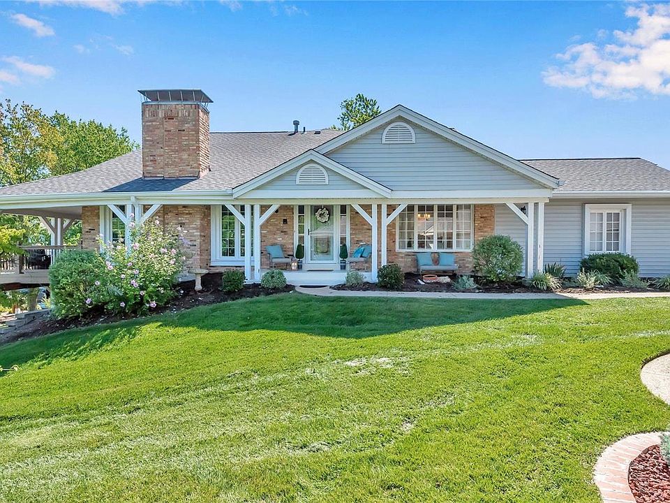 1st image of 14967 Green Circle Dr