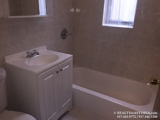 Rented by Alexiou Realty | media 2