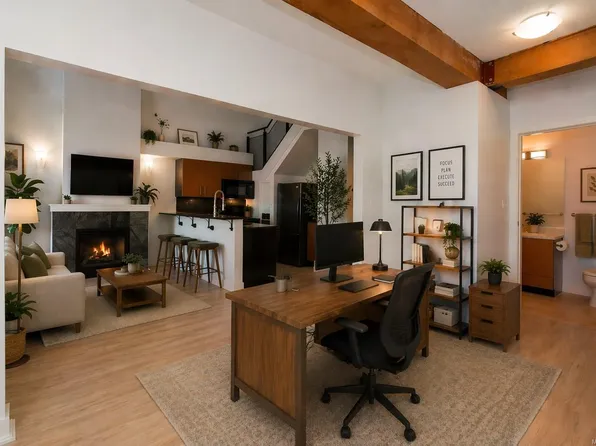 599 Pandora Ave #323, Victoria, BC V8W 1N5