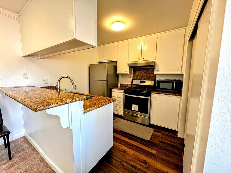 2116 Eric Ct #1 — Photo 4
