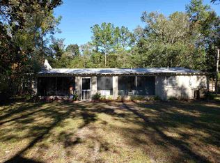 49 Berry Rd, Sopchoppy, FL 32358