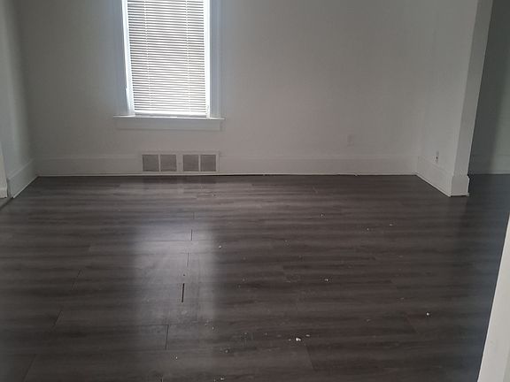 2nd image of 6 Gladys St