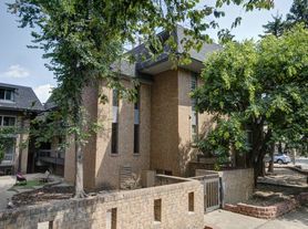 1065 University Ave #219