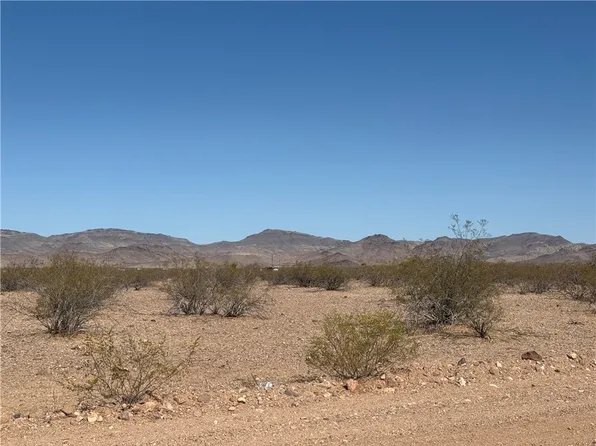 N Escuela Rd, Golden Valley, AZ 86413